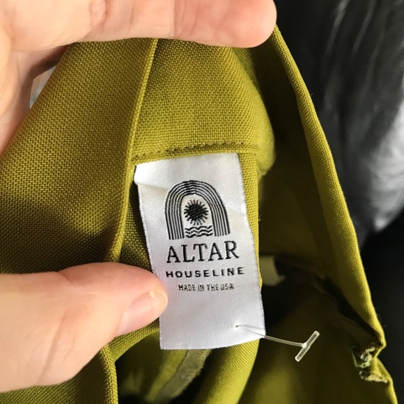 Altar PDX Houseline Green Cropped Linen Pants with Flare Size Small - Picture 3 of 3